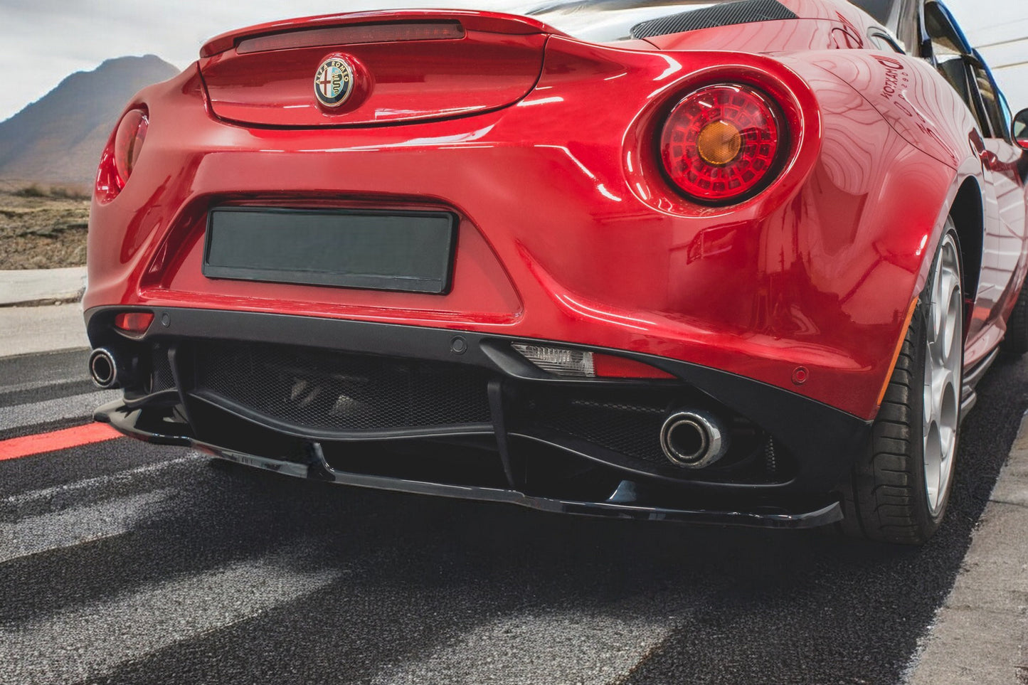 🔥Splitter posteriore Alfa Romeo 4C🔥