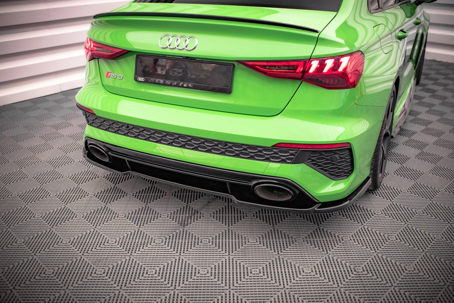 😎Rear splitter suitable for Audi RS3 Sedan 8Y😎
