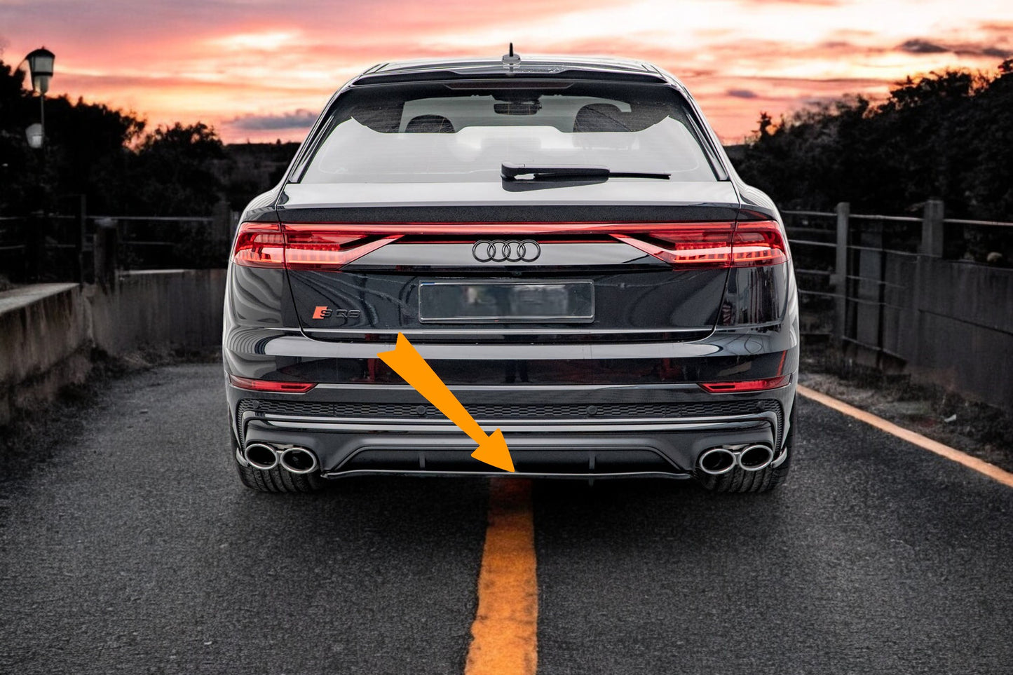 😎Rear splitter (with vertical bars) suitable for Audi SQ8 Mk1😎