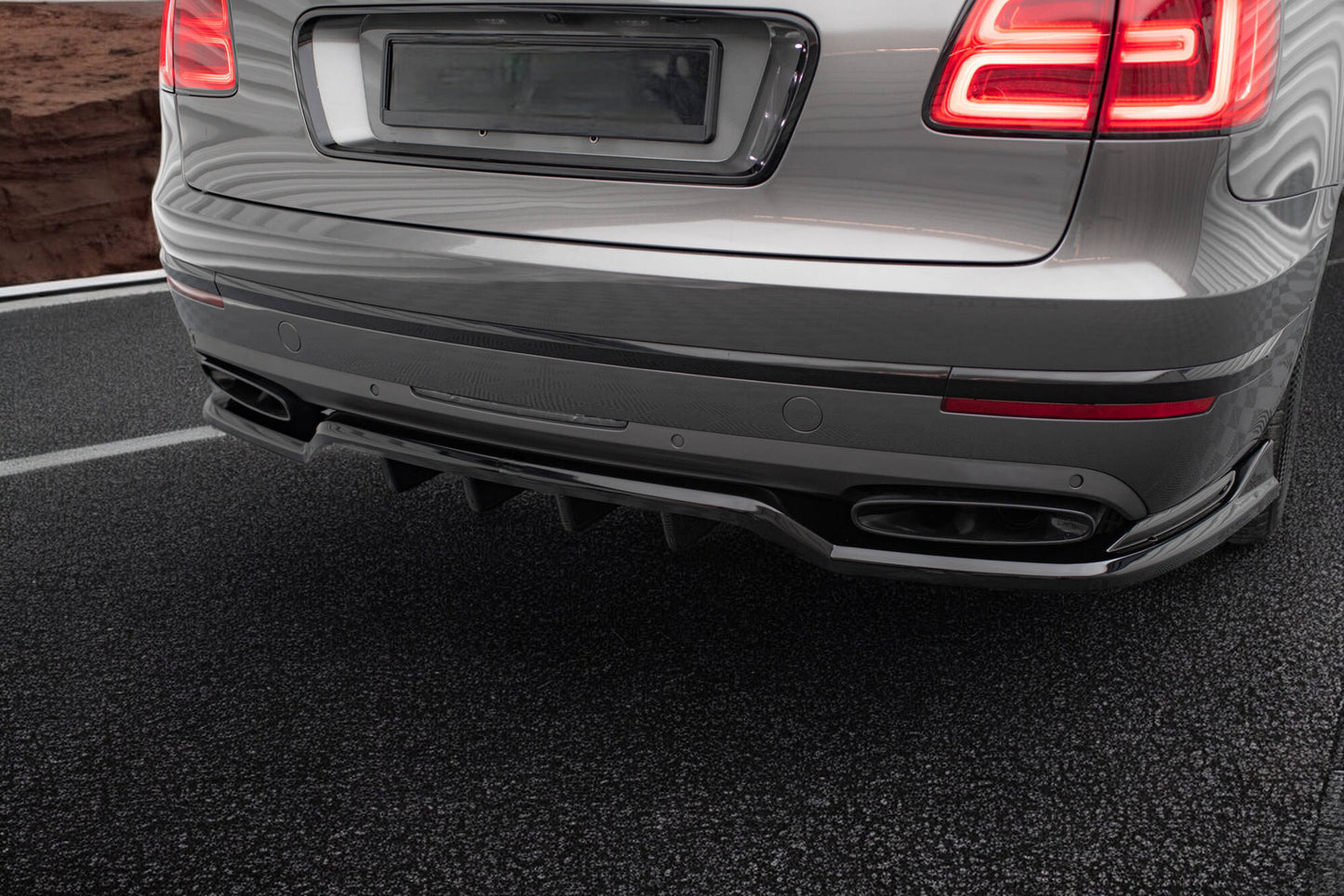 ✨Splitter posteriore (con barre verticali) Bentley Bentayga Mk1✨