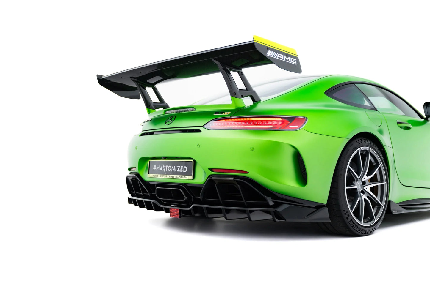 💫ART.8834 Splitter Posteriore (con barre verticali)+ LED Mercedes-AMG GT R C190💫