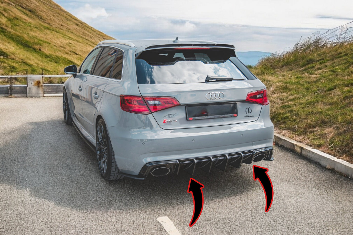 🔥Black rear diffuser lights suitable for Audi RS3 8V Sportback🔥
