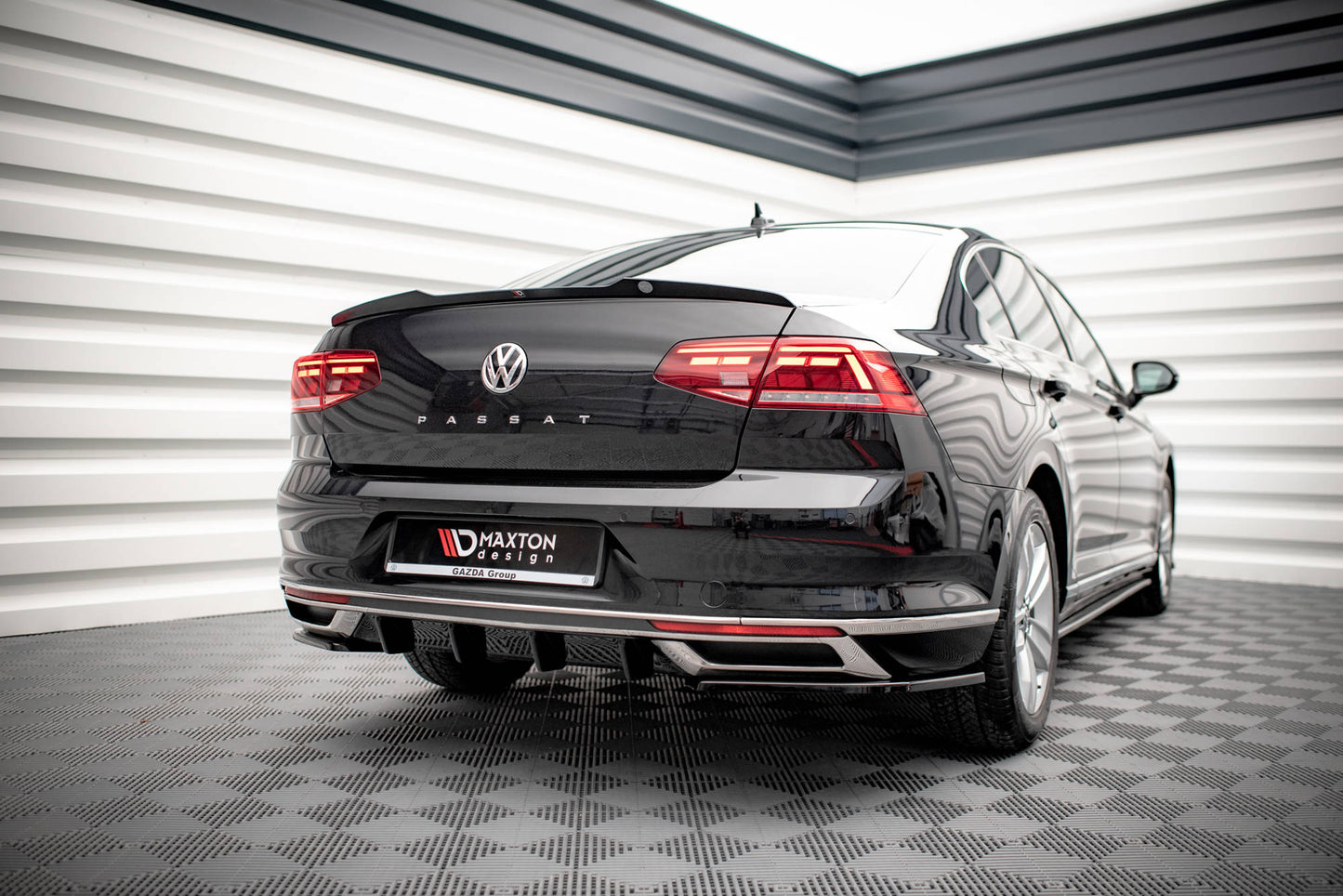 DIFFUSORE POSTERIORE adatto per VOLKSWAGEN PASSAT B8 FACELIFT 2019-2023