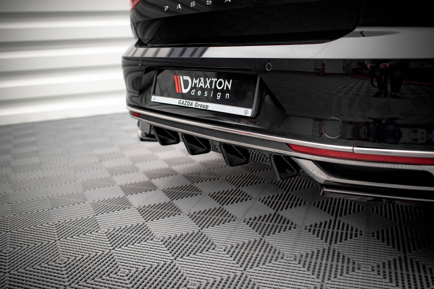 DIFFUSORE POSTERIORE adatto per VOLKSWAGEN PASSAT B8 FACELIFT 2019-2023