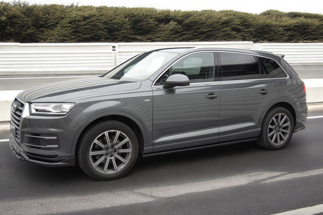 ⭐Audi Q7 Mk2 splitter bodykit⭐