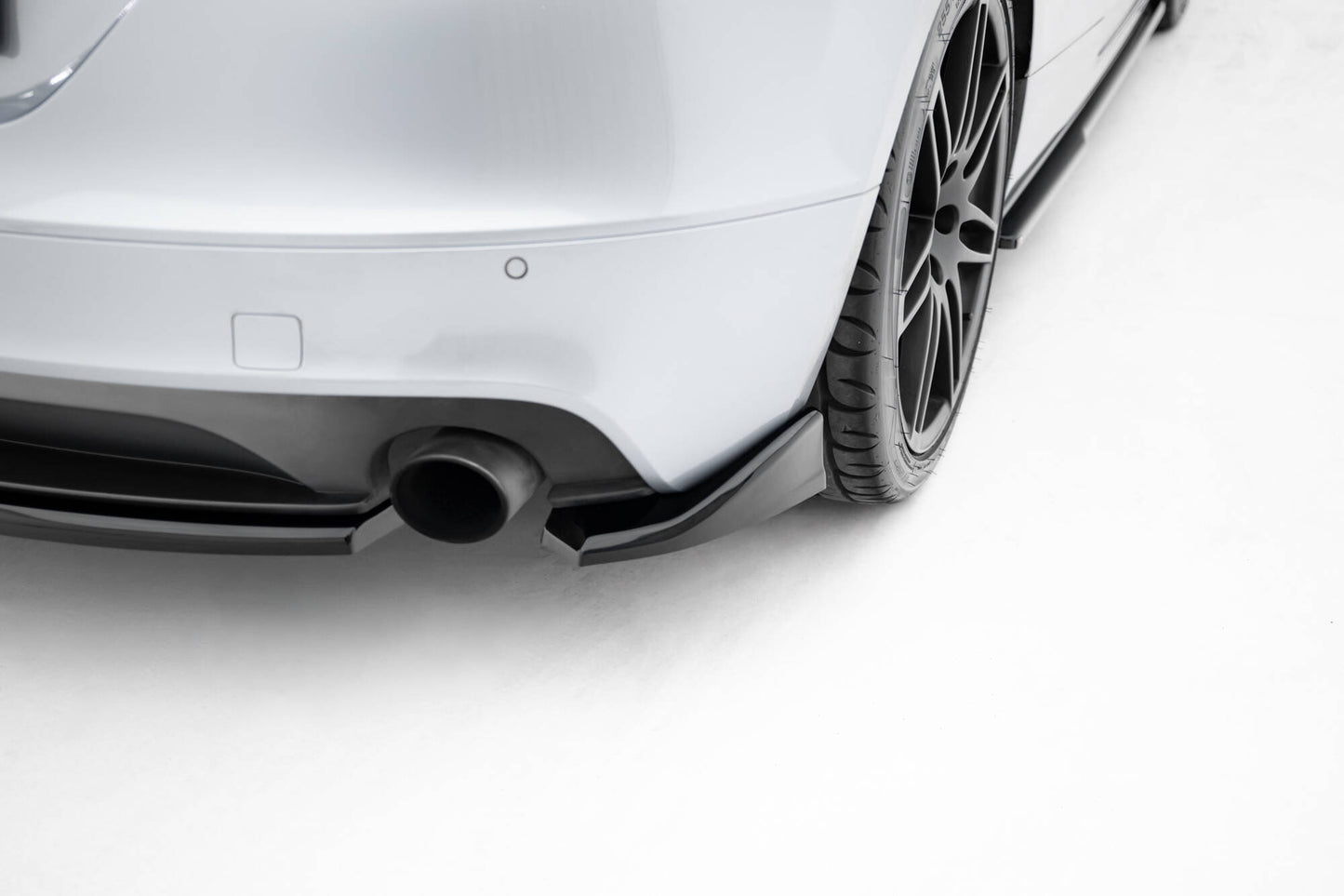 SPLITTER SUITABLE FOR VW GOLF 8 GTI GTD RLINE LOOK GLOSSY BLACK SPORTY DESIGN 