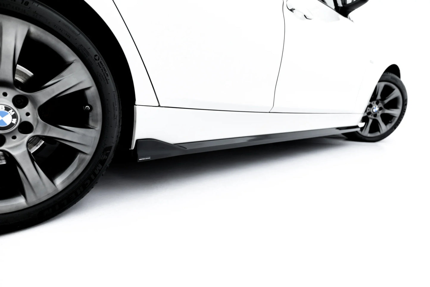 SPLITTER SUITABLE FOR VW GOLF 8 GTI GTD RLINE LOOK GLOSSY BLACK SPORTY DESIGN 