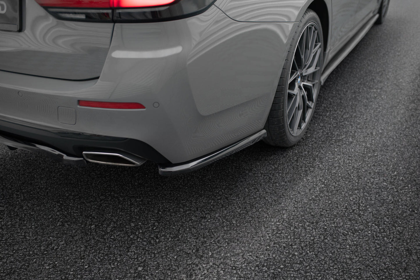 ⭐Set di splitter BMW 5 Touring G31⭐