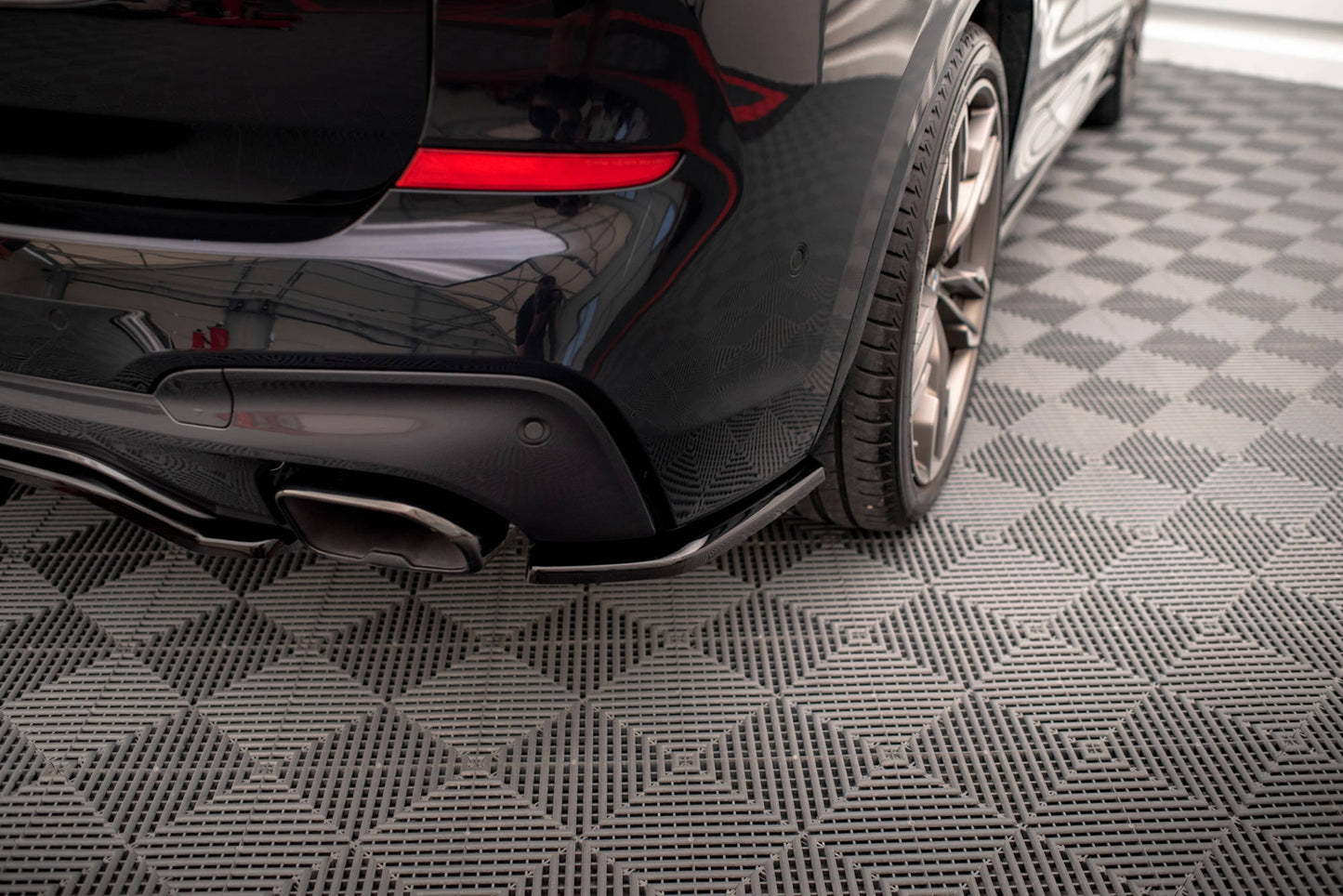 SPLITTER SUITABLE FOR VW GOLF 8 GTI GTD RLINE LOOK GLOSSY BLACK SPORTY DESIGN 