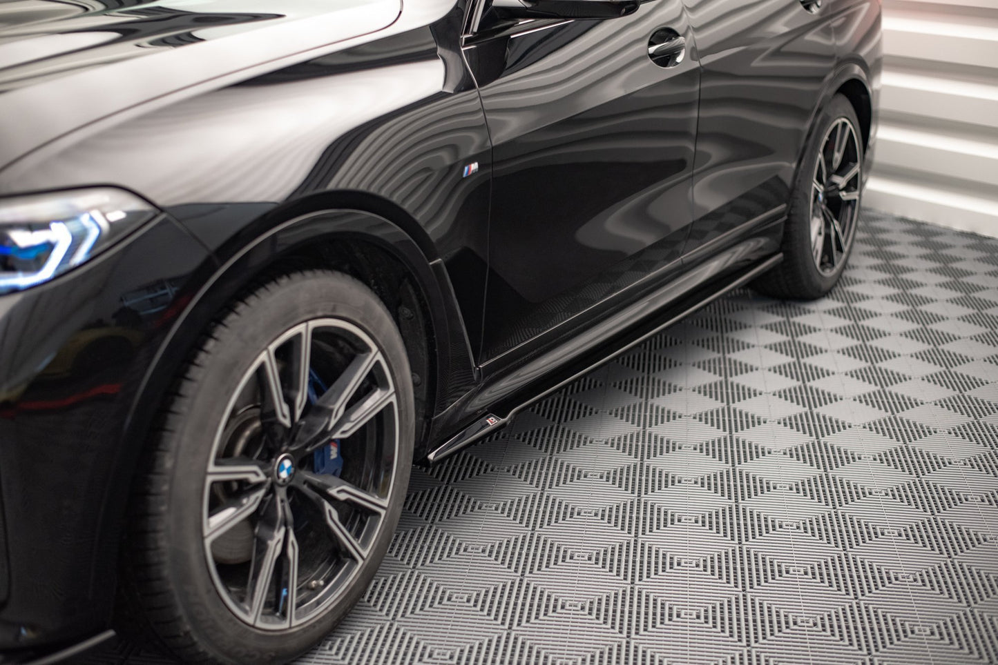 SPLITTER SUITABLE FOR VW GOLF 8 GTI GTD RLINE LOOK GLOSSY BLACK SPORTY DESIGN 