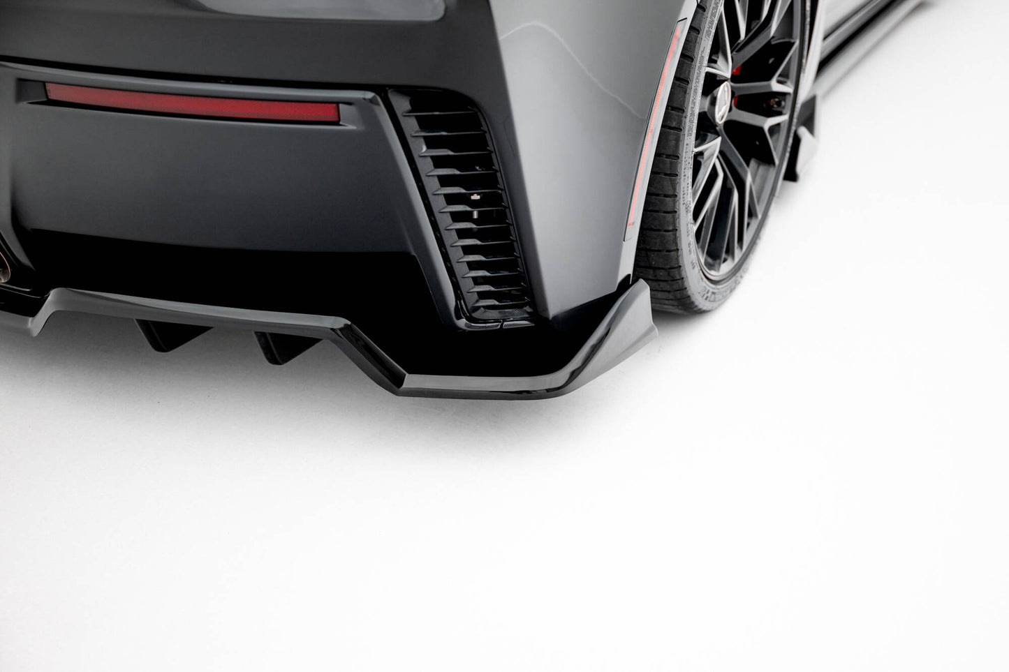 SPLITTER SUITABLE FOR VW GOLF 8 GTI GTD RLINE LOOK GLOSSY BLACK SPORTY DESIGN 