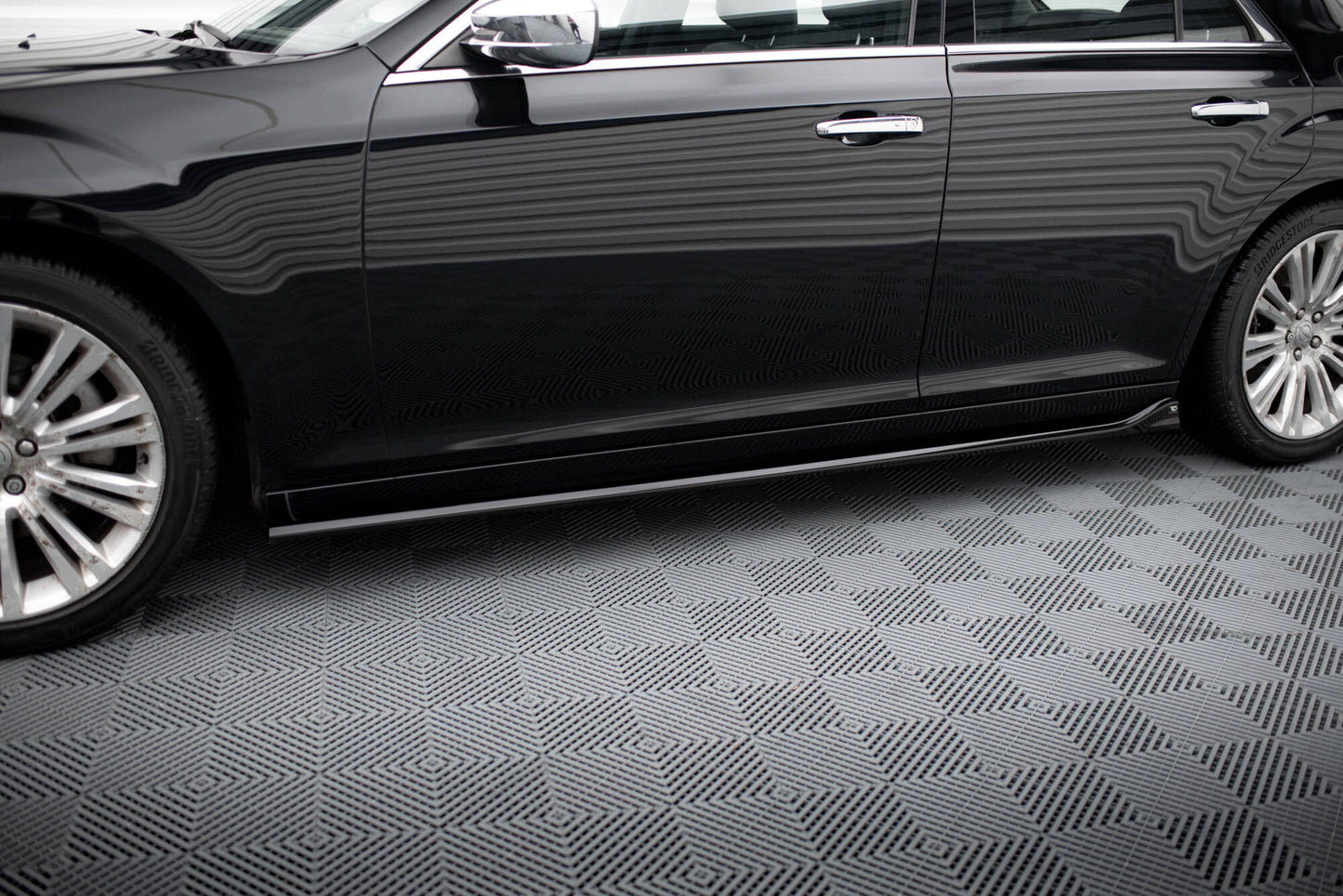 SPLITTER SUITABLE FOR VW GOLF 8 GTI GTD RLINE LOOK GLOSSY BLACK SPORTY DESIGN 