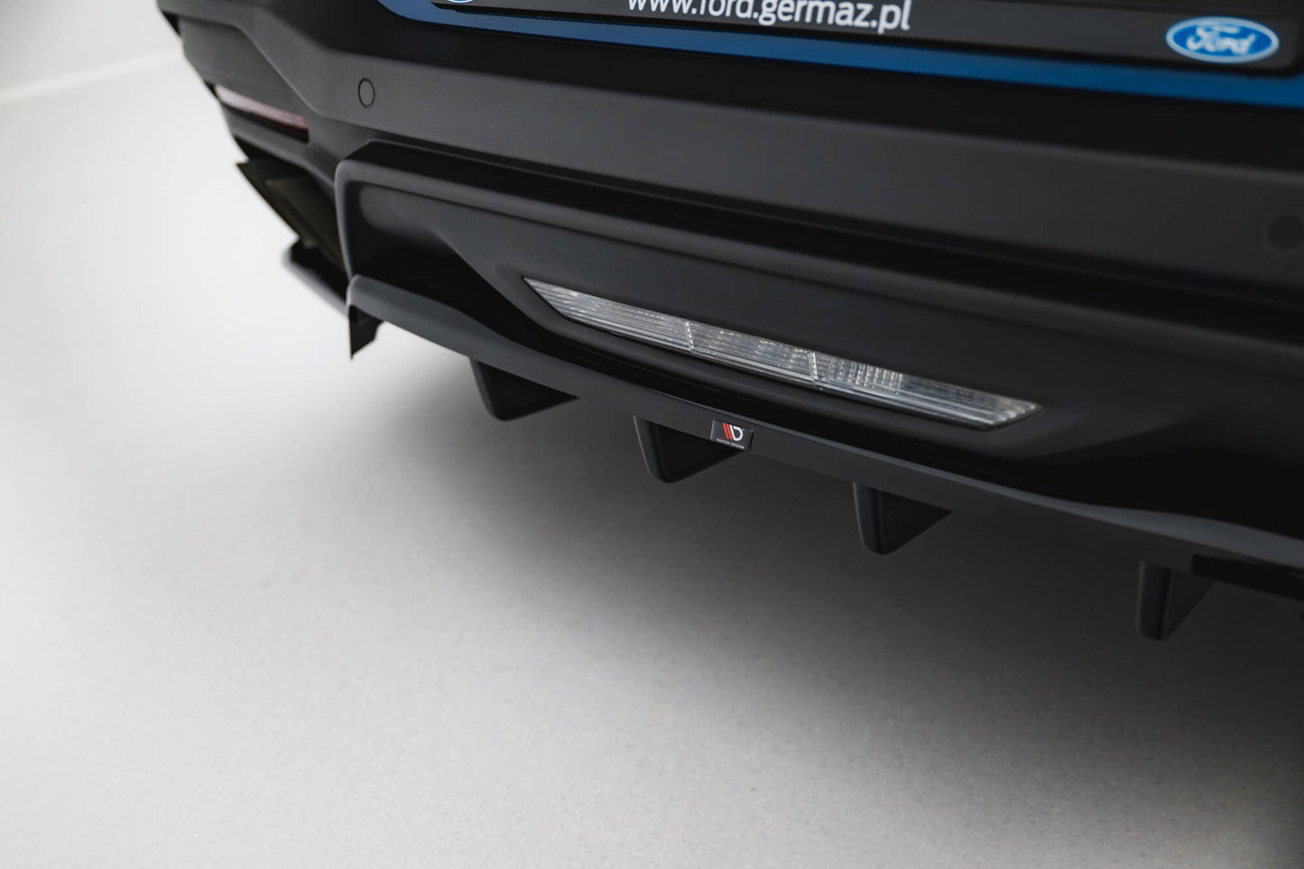 SPLITTER SUITABLE FOR VW GOLF 8 GTI GTD RLINE LOOK GLOSSY BLACK SPORTY DESIGN 
