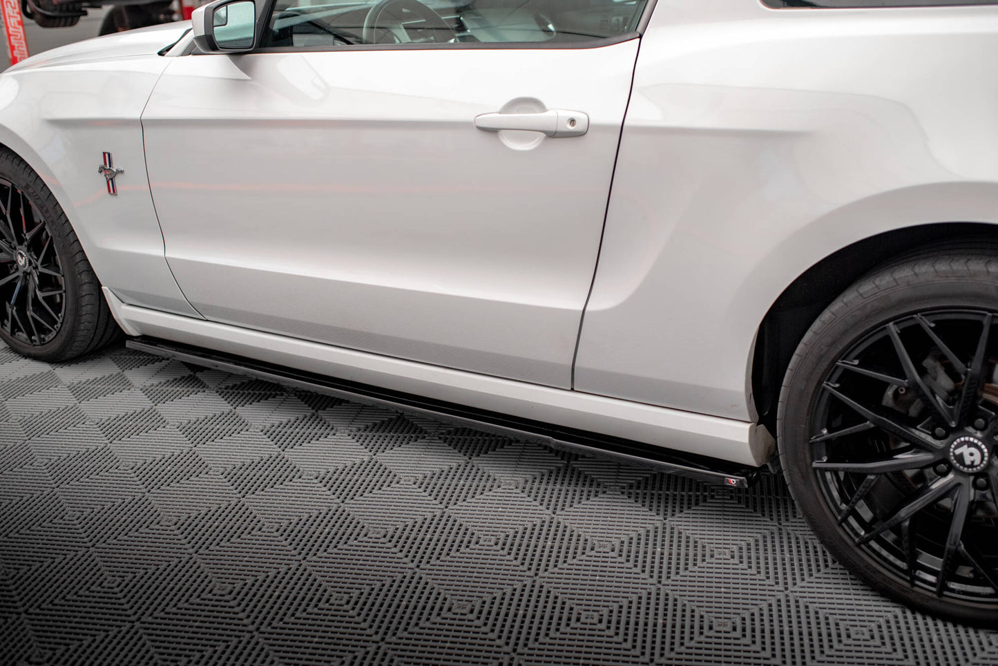 SPLITTER SUITABLE FOR VW GOLF 8 GTI GTD RLINE LOOK GLOSSY BLACK SPORTY DESIGN 