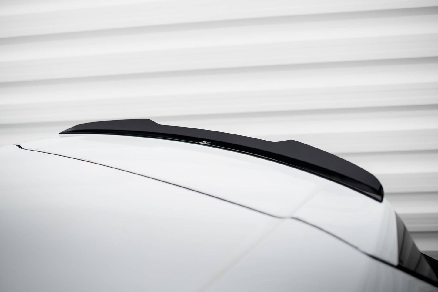 SPLITTER SUITABLE FOR VW GOLF 8 GTI GTD RLINE LOOK GLOSSY BLACK SPORTY DESIGN 