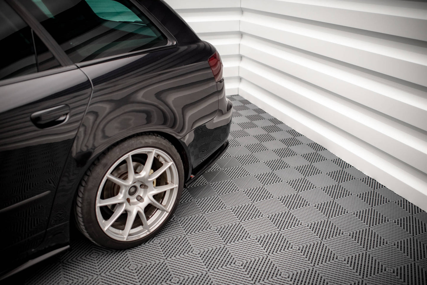 SPLITTER SUITABLE FOR VW GOLF 8 GTI GTD RLINE LOOK GLOSSY BLACK SPORTY DESIGN 