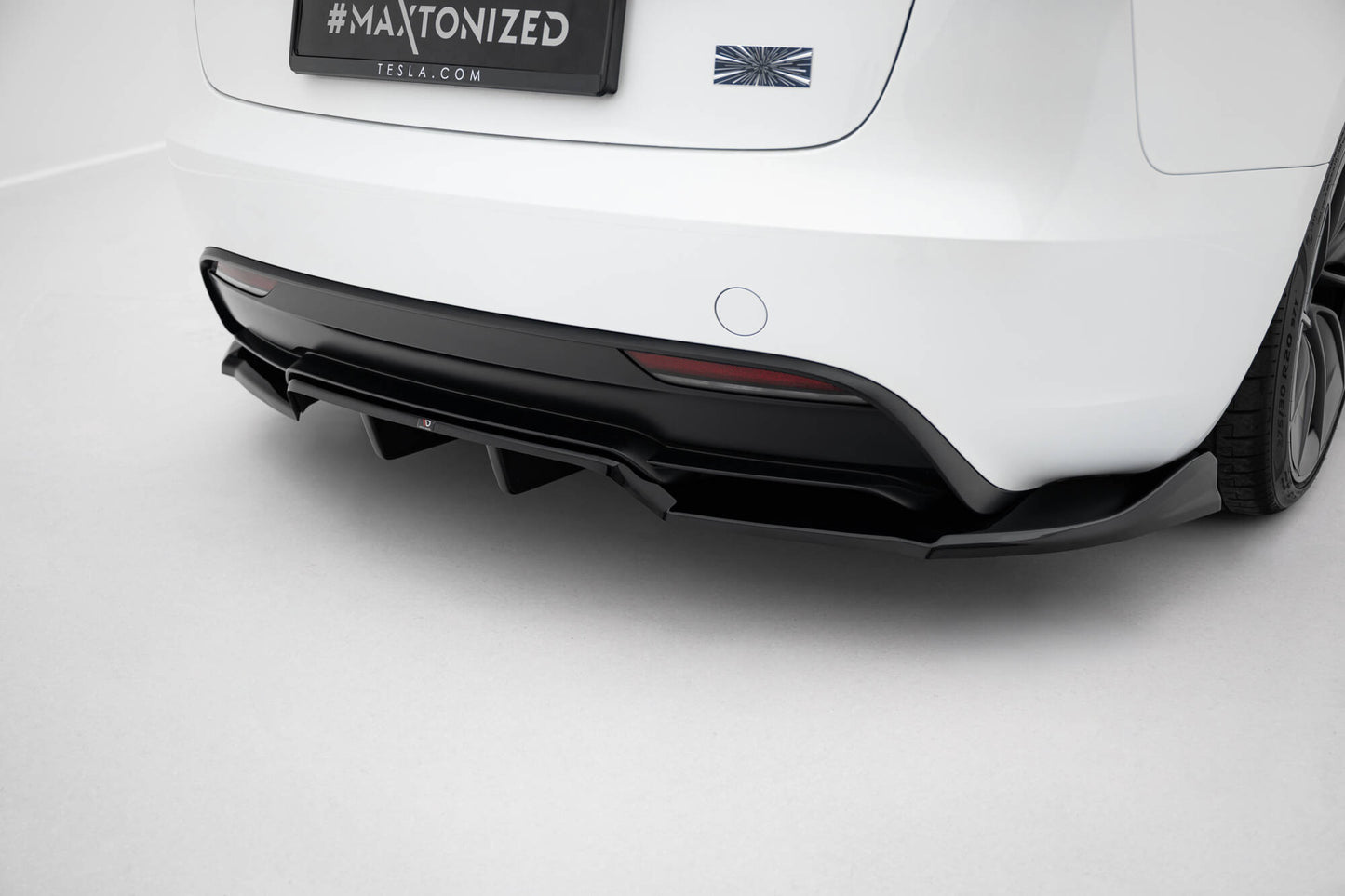 SPLITTER SUITABLE FOR VW GOLF 8 GTI GTD RLINE LOOK GLOSSY BLACK SPORTY DESIGN 