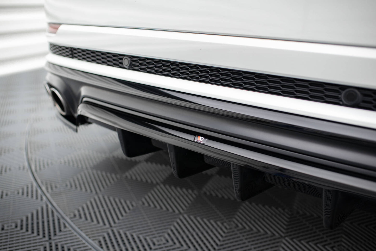 SPLITTER SUITABLE FOR VW GOLF 8 GTI GTD RLINE LOOK GLOSSY BLACK SPORTY DESIGN 