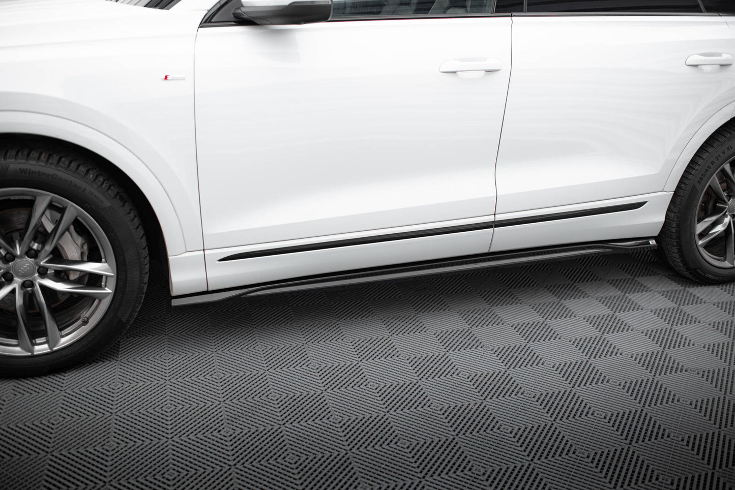 SPLITTER SUITABLE FOR VW GOLF 8 GTI GTD RLINE LOOK GLOSSY BLACK SPORTY DESIGN 