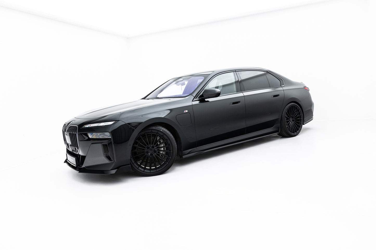 💕 Bodykit adatto per V.2 BMW 740d / 740i M-Pack G70💕