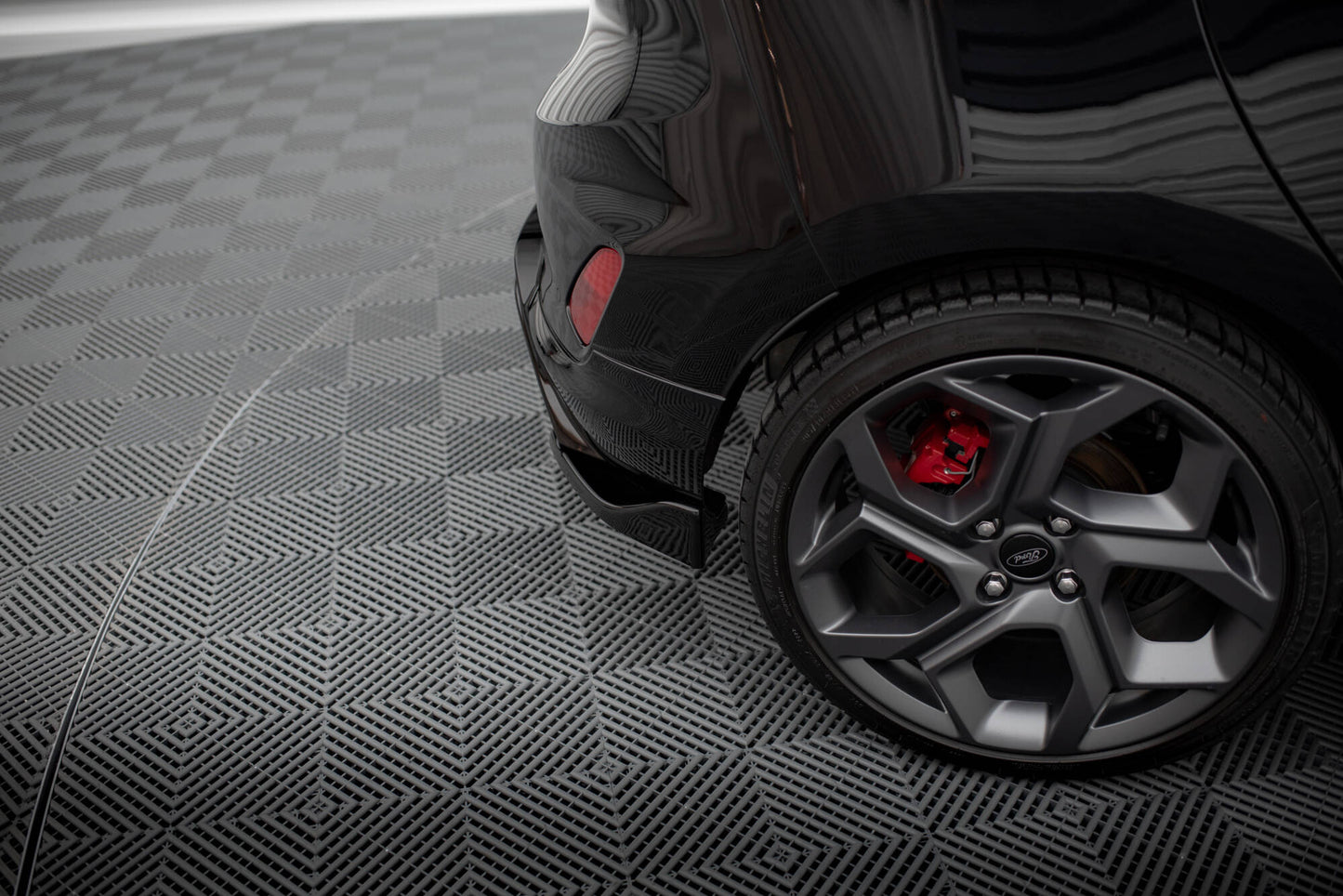 SPLITTER SUITABLE FOR VW GOLF 8 GTI GTD RLINE LOOK GLOSSY BLACK SPORTY DESIGN 