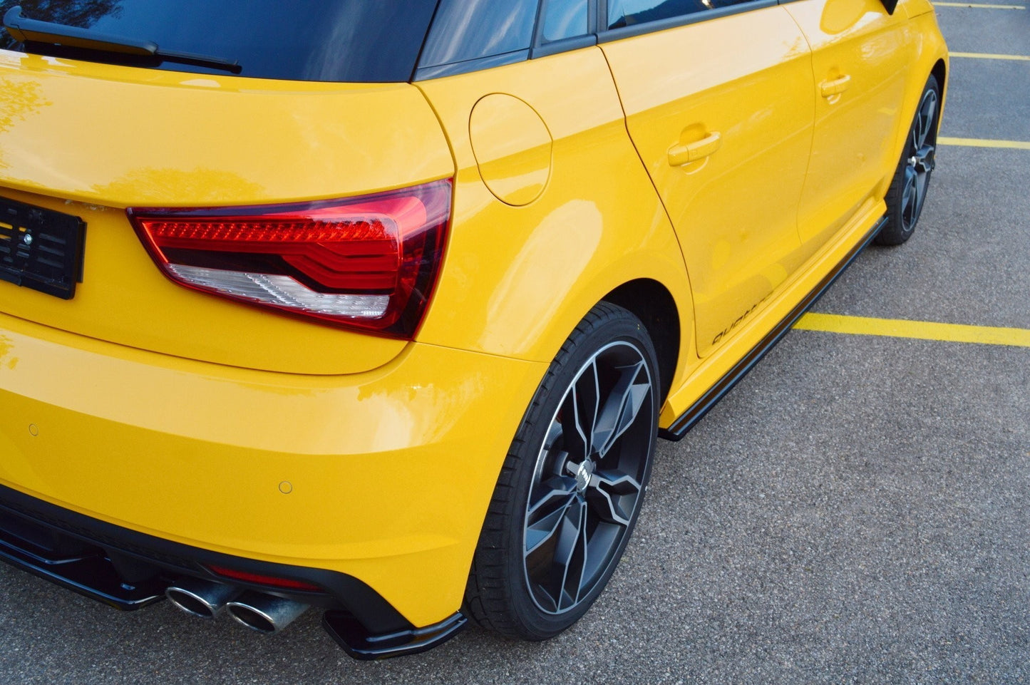 🔥 Side Skirts Suitable For Audi S1 ​​8X🔥
