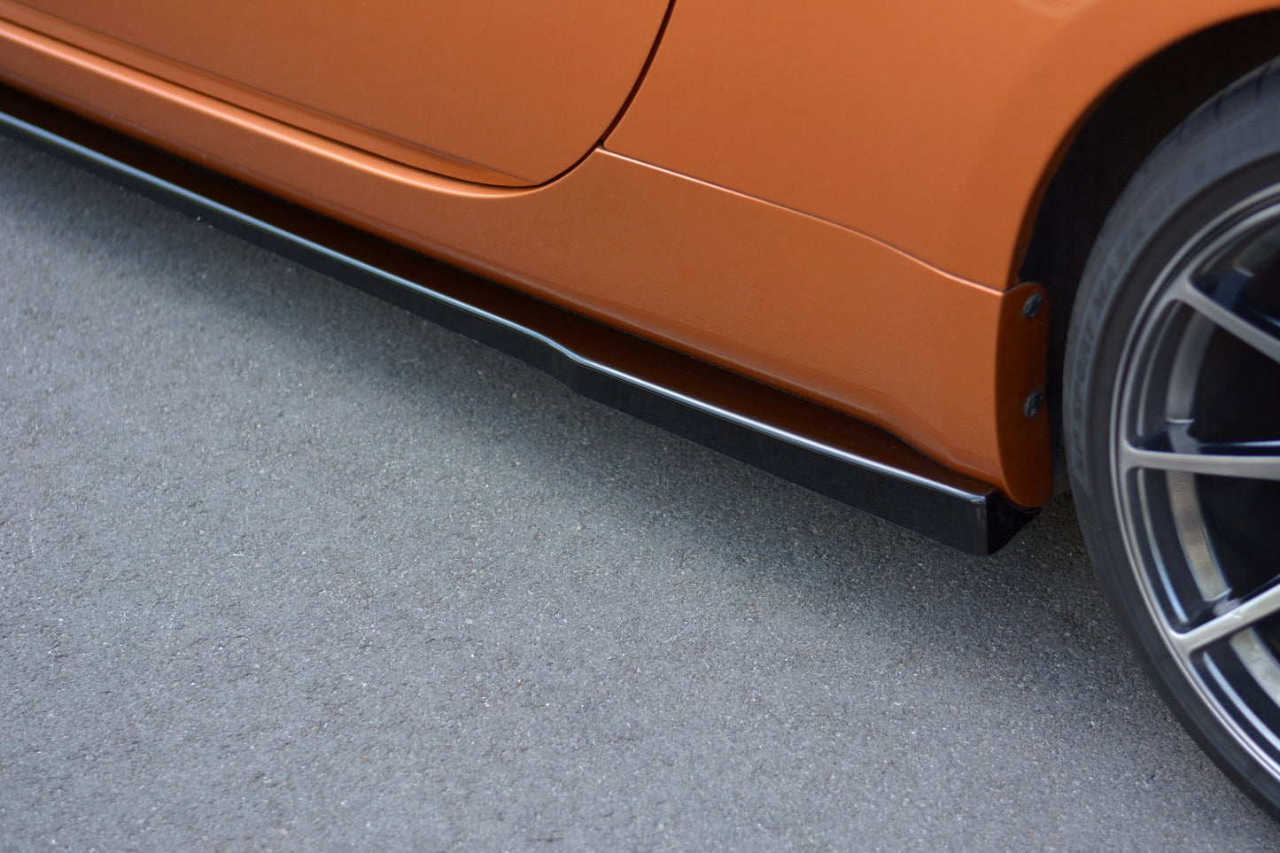 ART.7441  SOTTO  MINIGONNE  Nissan 350Z