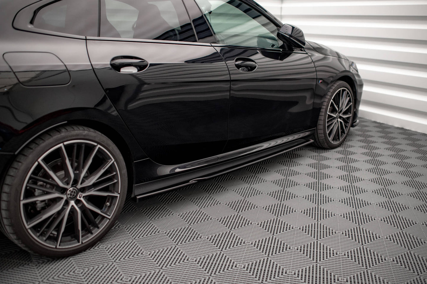 Minigonne laterali  V.1 per BMW Serie 2 Gran Coupé M-Pack