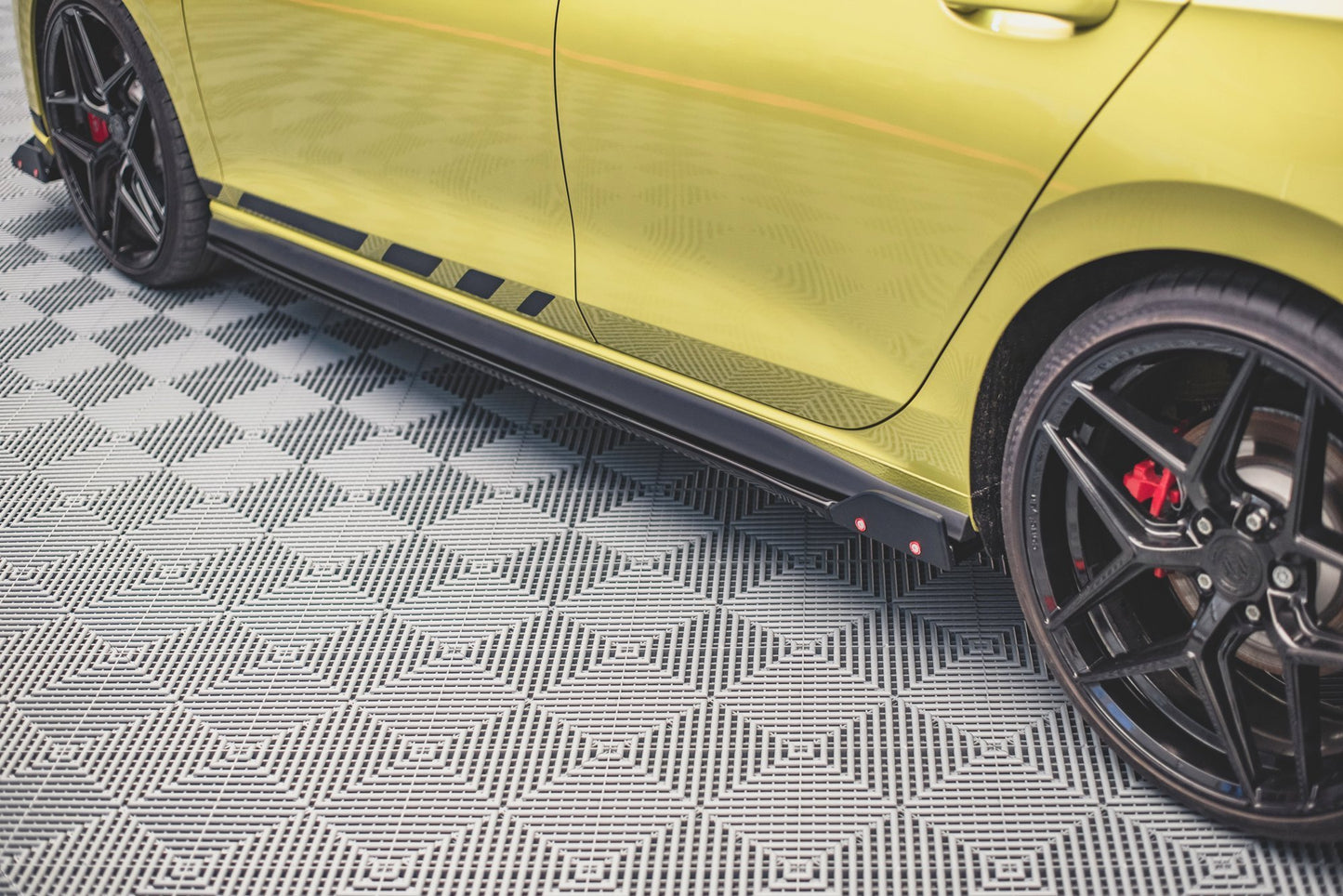 MINIGONNE LATERALI V.2 + FLAP ADATTI PER VOLKSWAGEN GOLF 8 GTI / GTI CLUBSPORT / R-LINE 2020