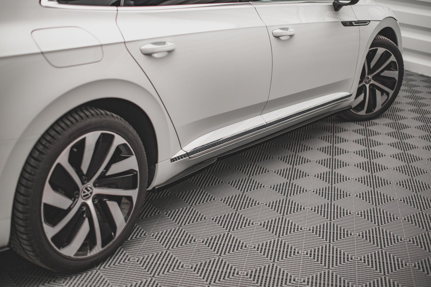 MINIGONNE LATERALI adatte per VOLKSWAGEN ARTEON R/ R-LINE FACELIFT 2020-