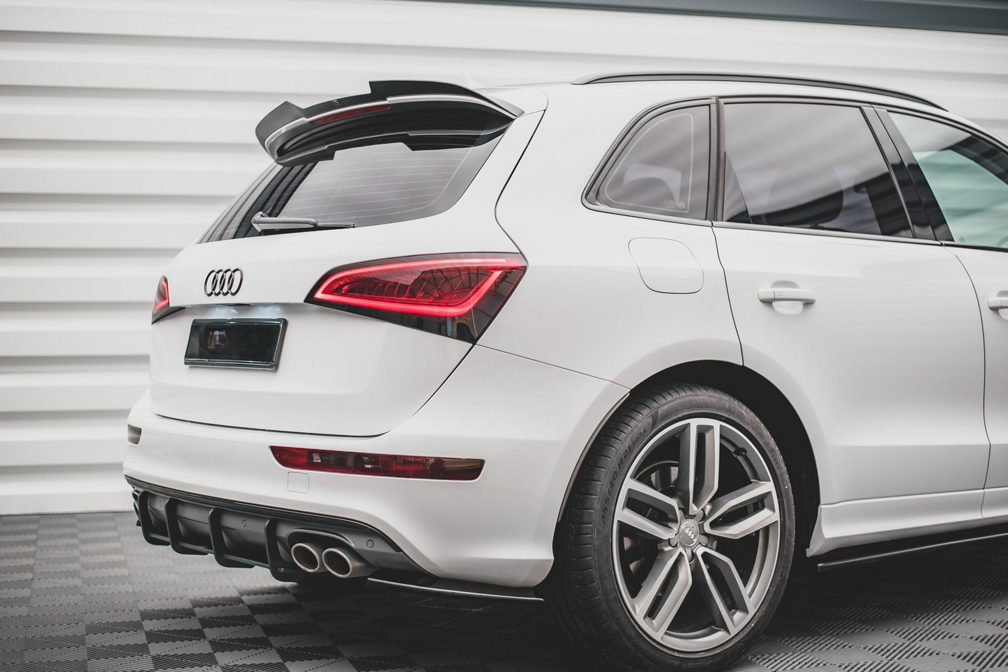 Roof Spoiler Compatible with Audi SQ5 Mk1 (8R)
