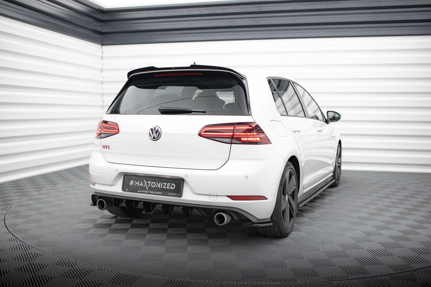 SPOILER V.2 adatto per VOLKSWAGEN GOLF 7 R / R-LINE / GTI 2013-2019