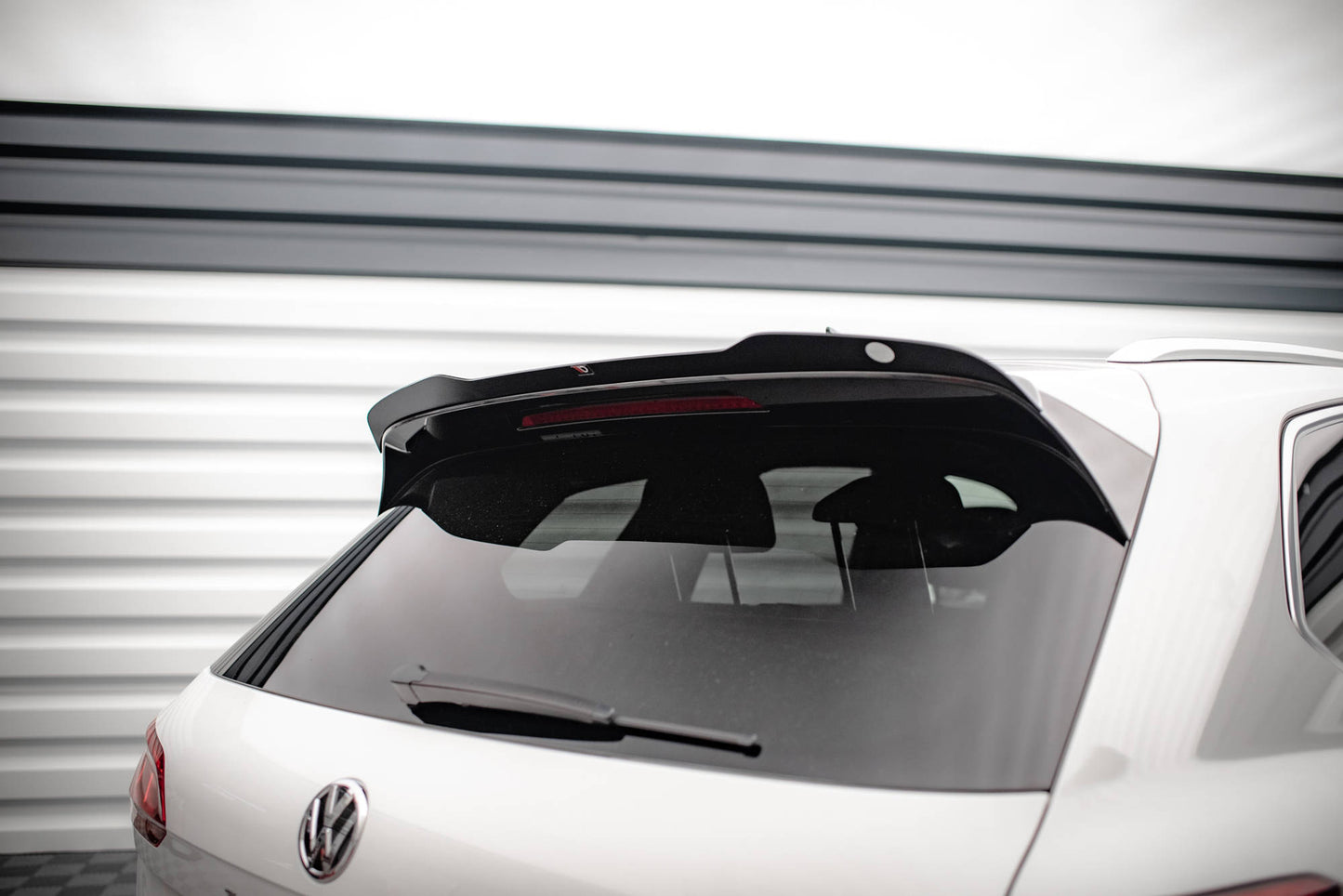 TAPPO SPOILER adatto per  VOLKSWAGEN TOUAREG R-LINE MK3