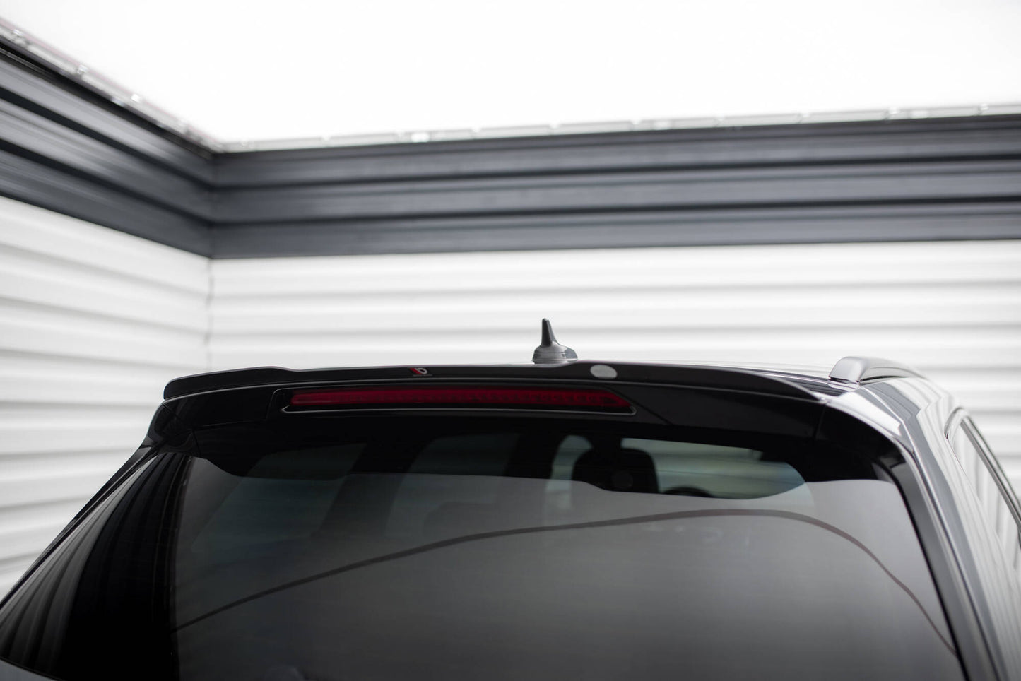 SPOILER adatto per VOLKSWAGEN PASSAT R-LINE B8 2015-2019