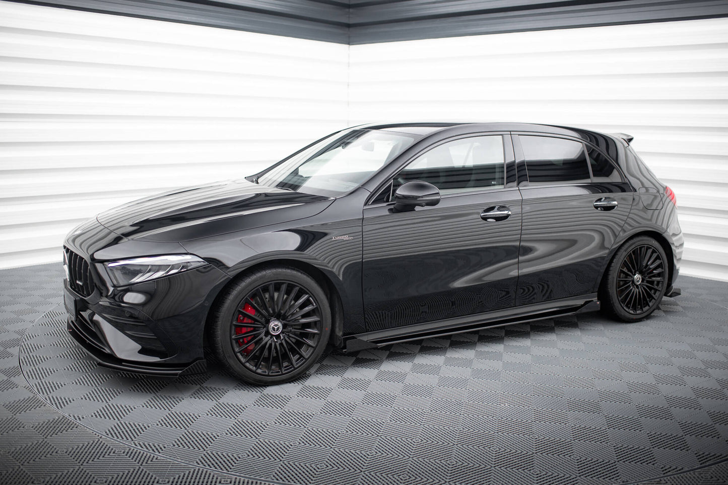 STREET PRO MINIGONNE LATERALI + FLAPS adatto per MERCEDES-AMG A35 W177 FACELIFT 2023-