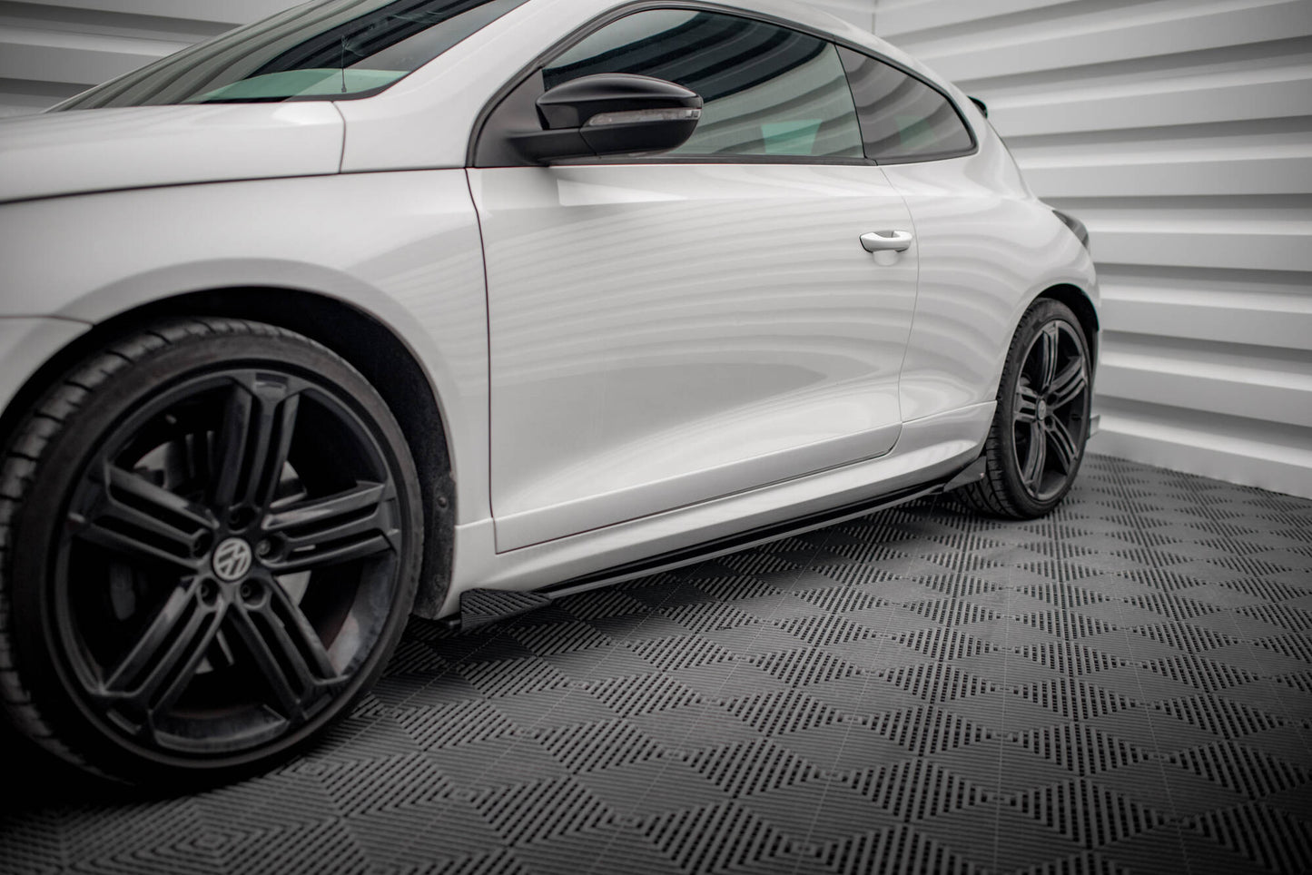 STREET PRO MINIGONNE LATERALI + FLAPS ADATTE PER VOLKSWAGEN SCIROCCO R MK3