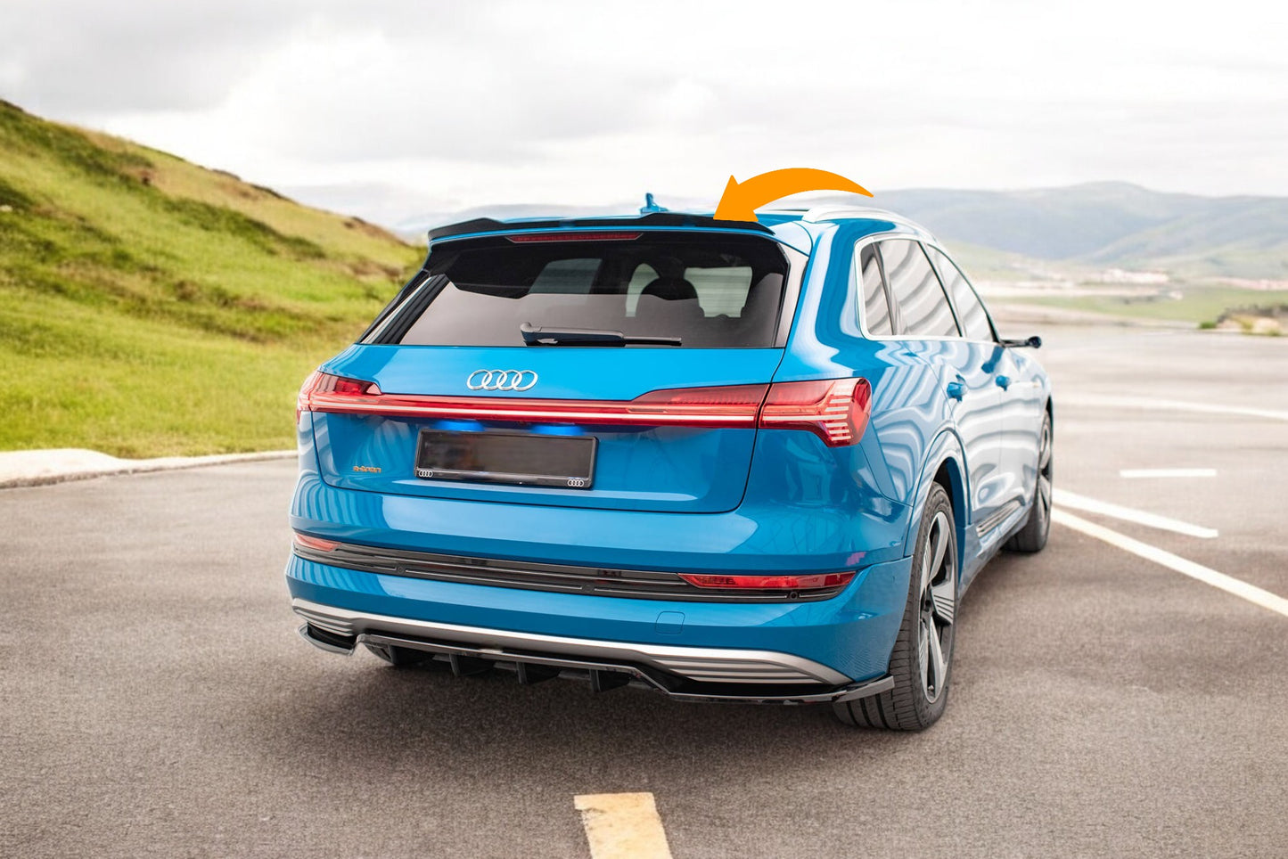 🔥Audi e-tron upper spoiler cap🔥