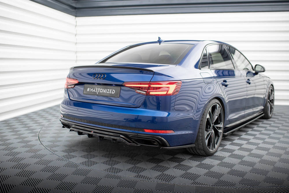 SPLITTER POSTERIORE CENTRALE (CON BARRE VERTICALI) adatto per AUDI A4 COMPETITION B9 2019