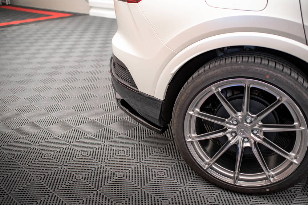 SPLITTER POSTERIORE CENTRALE (CON BARRE VERTICALI) adatto per AUDI Q4 E-TRON SPORTBACK MK1