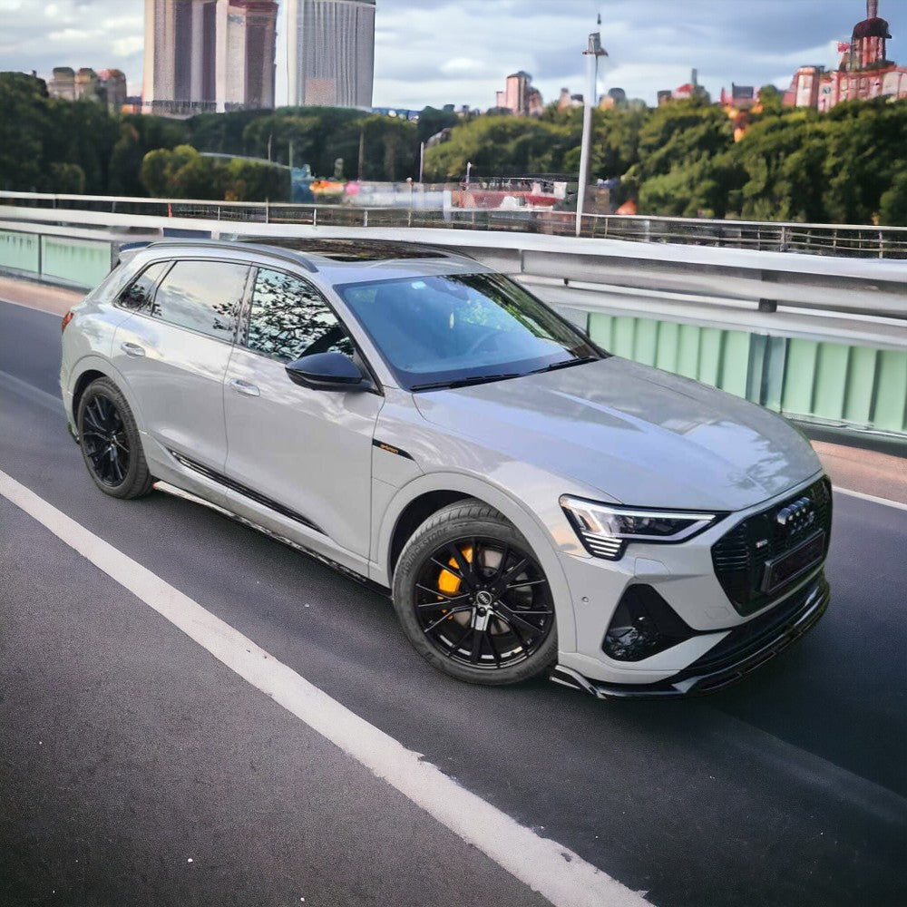 SPLITTER ANTERIORE ADATTO PER AUDI E-TRON S-LINE
