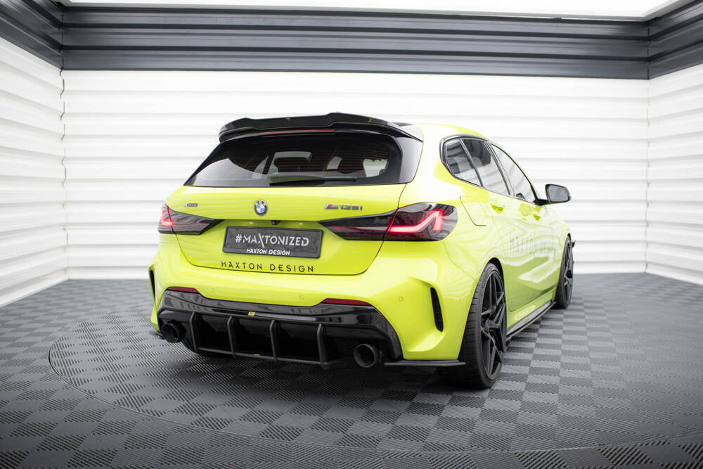 STREET PRO SPLITTER LATERALI POSTERIORI ADATTO PER V.1 BMW 1 F40 M-PACK / M135I  (2019 - )