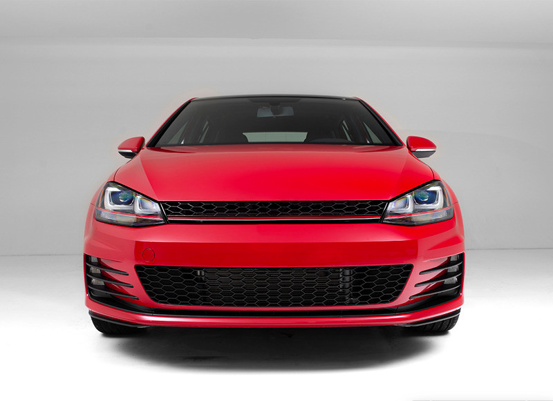💫ART.7234 GRIGLIA SPORTIVA NERO LUCIDO con LINEA ROSSA per VW GOLF 7 17-19💫