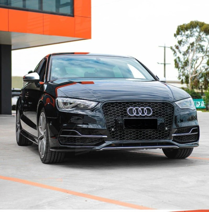 💫ART.7330 GRIGLIA SPORTIVA NERO LUCIDO PDC per AUDI A3 8V 12-16💫