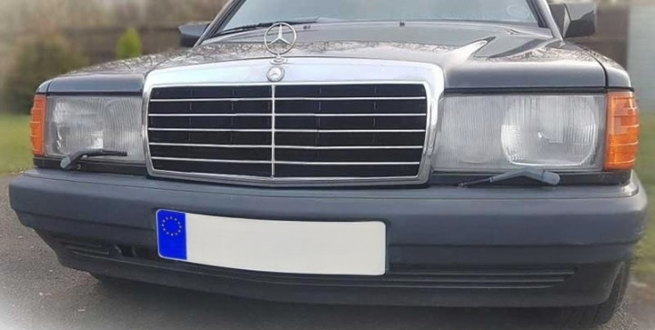 💕ART.10236 GRIGLIA MERCEDES 190 W201 82-93 LOOK AVANTGARDE CROMATA💕