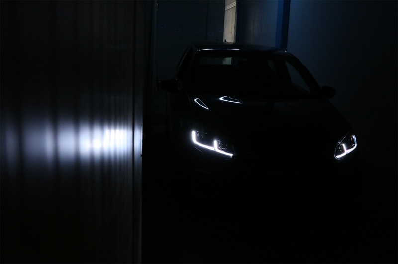 Fari a LED adatti per VW Golf 6 VI (2008-2013) con Facelift G7.5 GTI Look Red