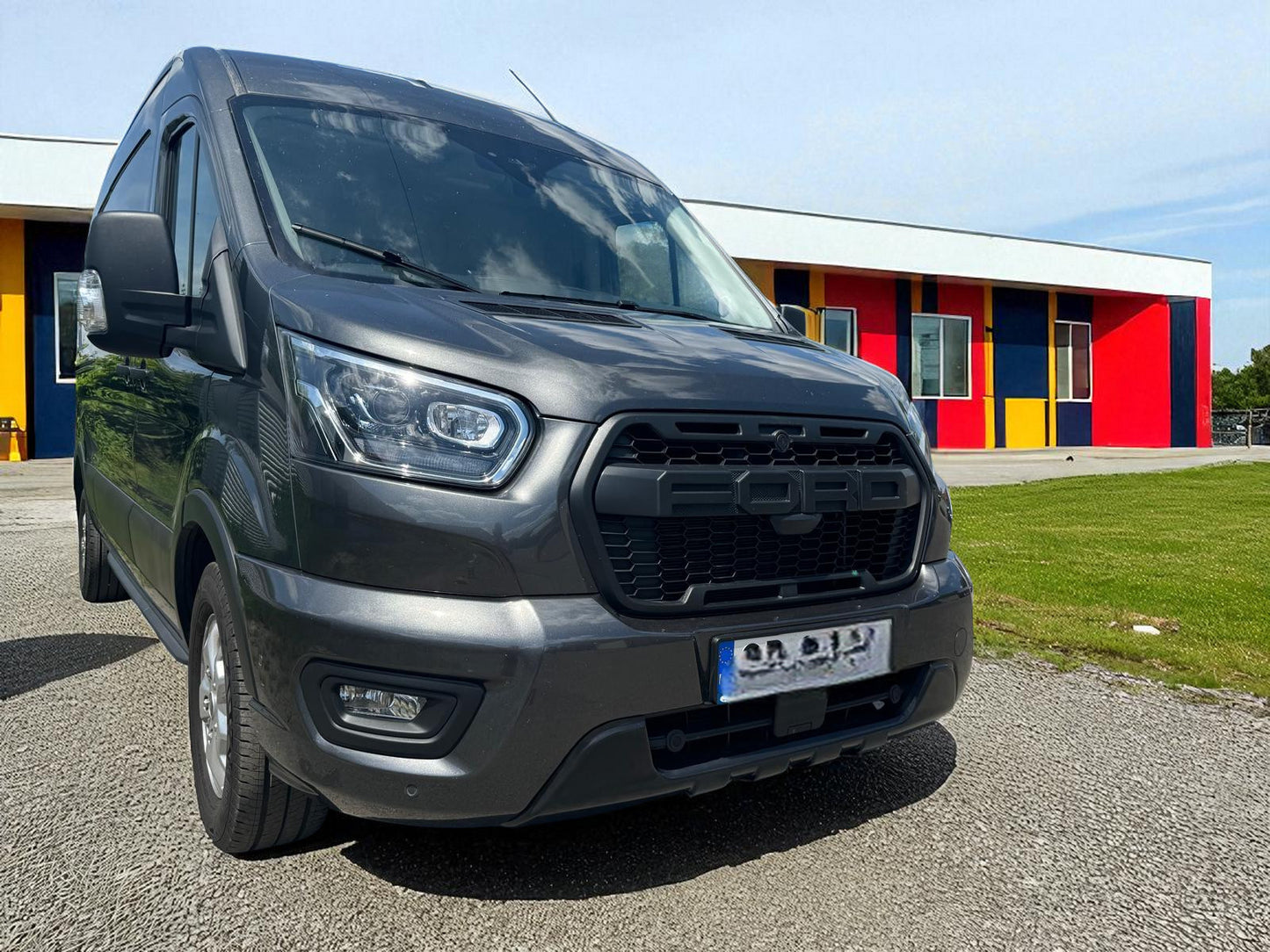 🔥Splitter Inferiore Anteriore in ABS per Ford Transit MK8 (2019–oggi)🔥