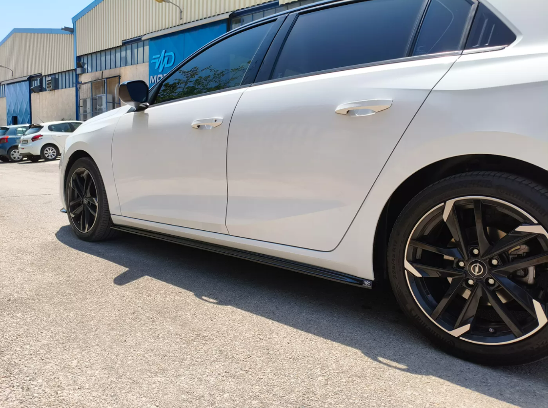 ART.2749 Sotto Minigonne Laterali Estensioni Opel Astra L Hatchbac