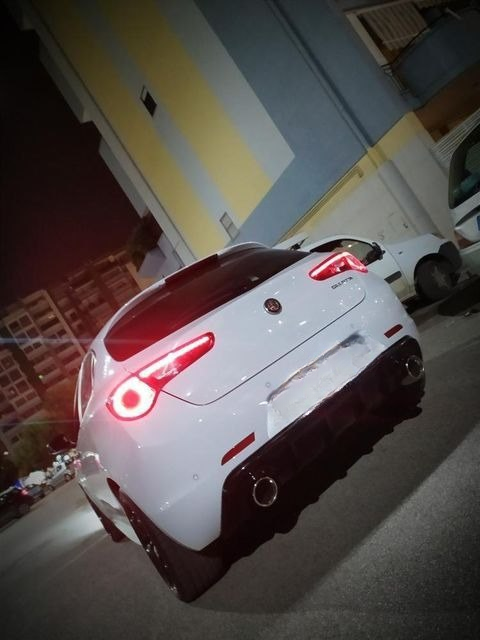 ART. 0061 DIFFUSORE ALFA  ROMEO GIULIETTA 1+1 NERO LUCIDO