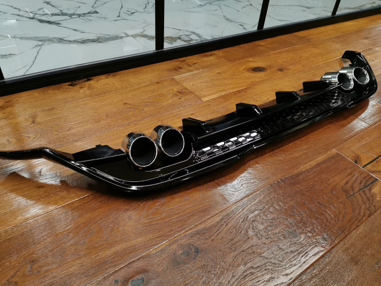 ART. 0774 DIFFUSORE VW POLO AW1 2017-2022 LOOK GTI NERO LUCIDO