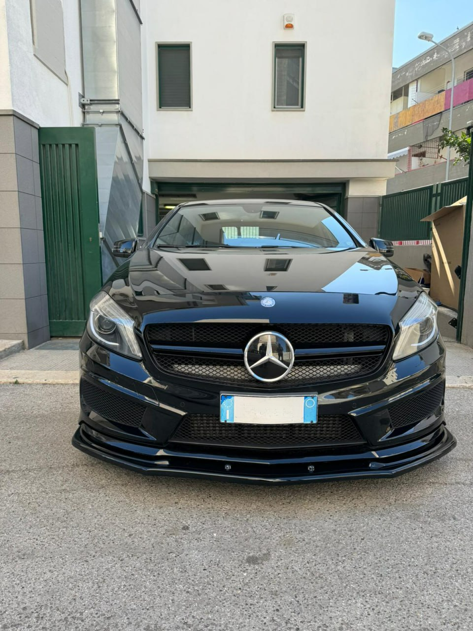 GRIGLIA ADATTA MERCEDES PER CLASSE A W176 2012-2015 LOOK A45 LOOK NERO LUCIDO